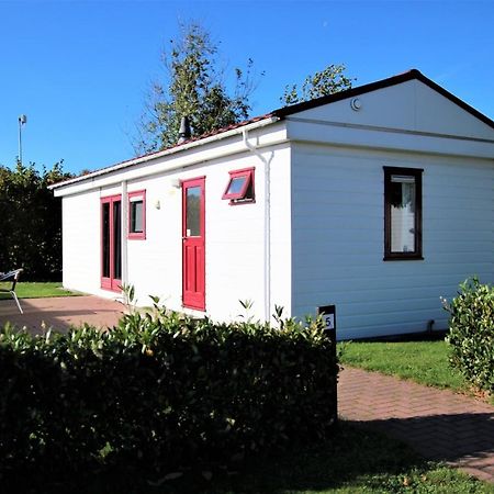 Hofgalow Chalet Op Camping "De Stal" Drijber Eksteriør bilde