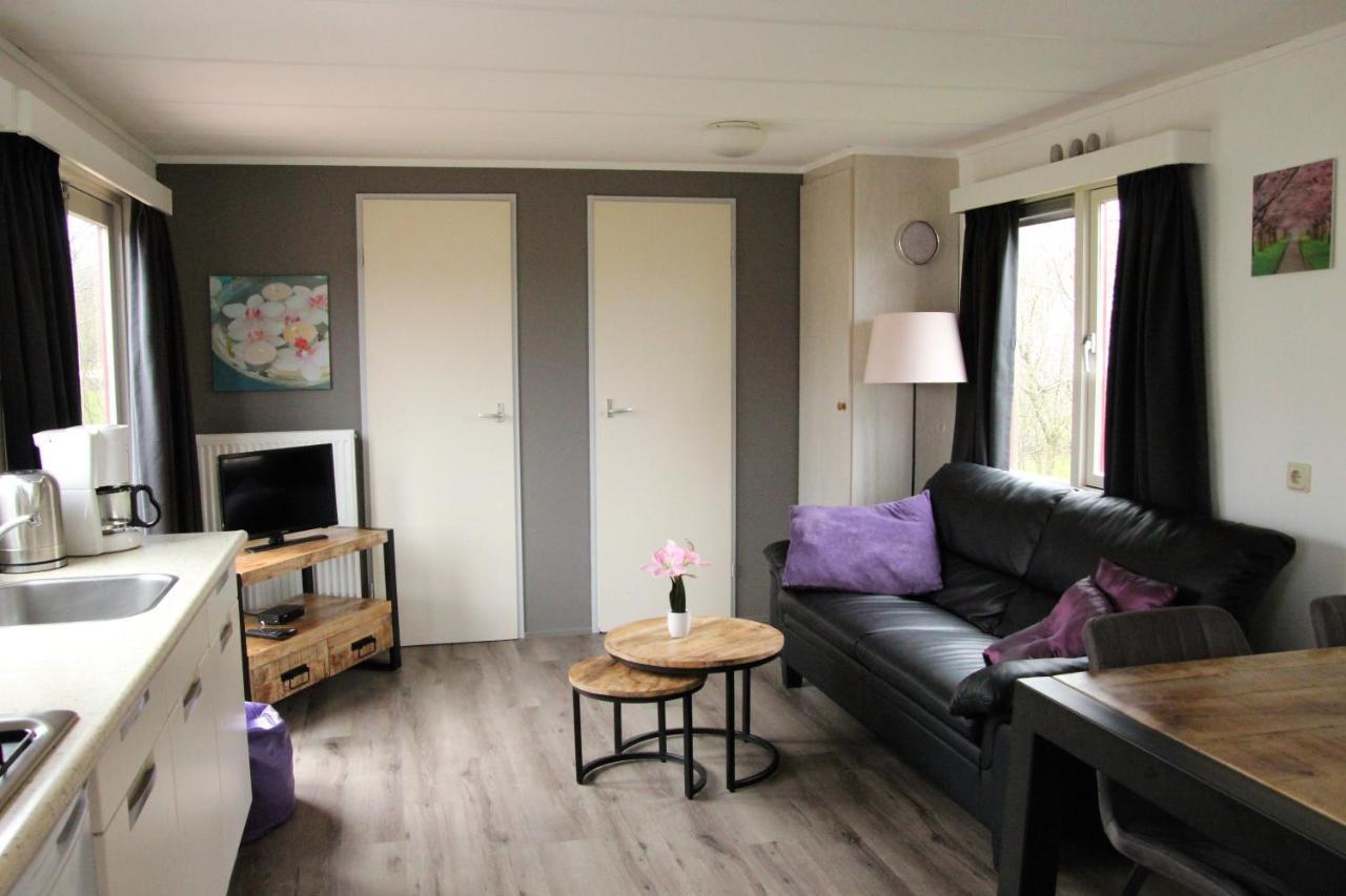 Hofgalow Chalet Op Camping "De Stal" Drijber Eksteriør bilde